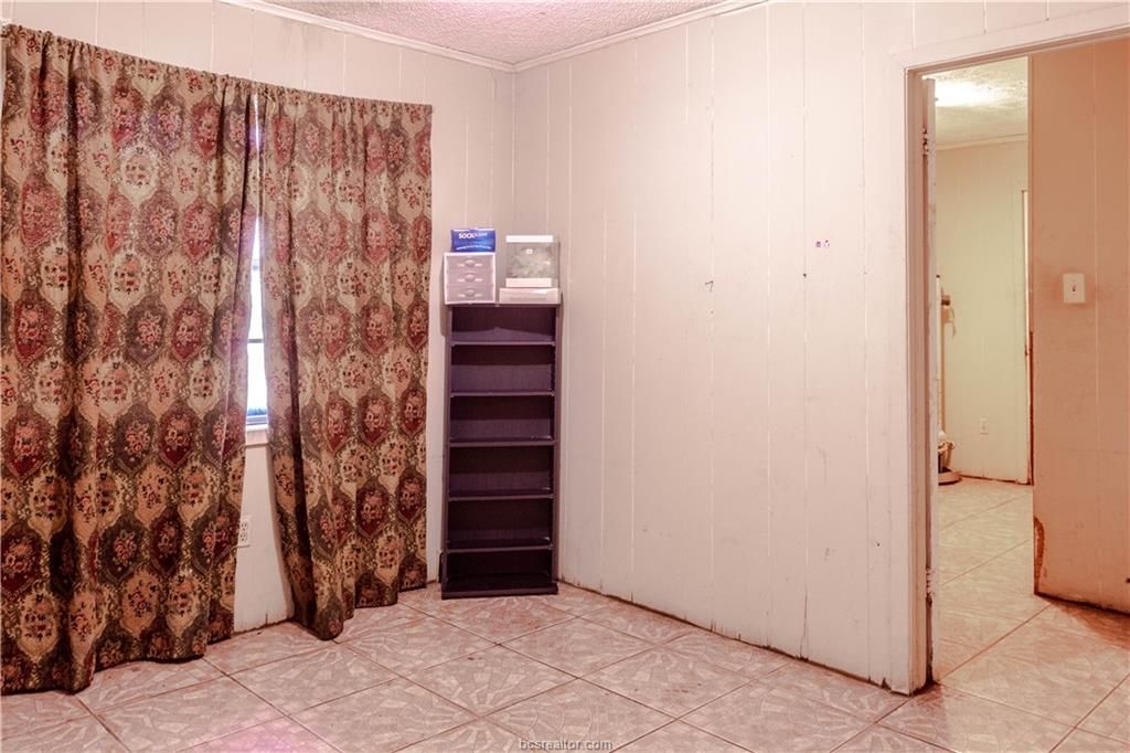 1009 W 18th St, Bryan, TX 77803